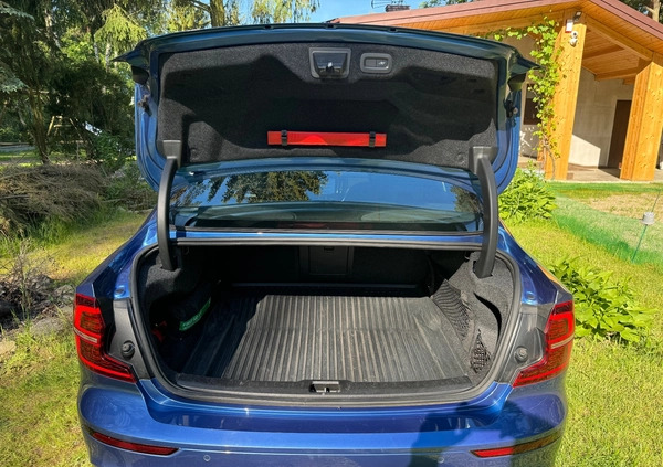 Volvo S60 cena 164000 przebieg: 62163, rok produkcji 2019 z Warszawa małe 596